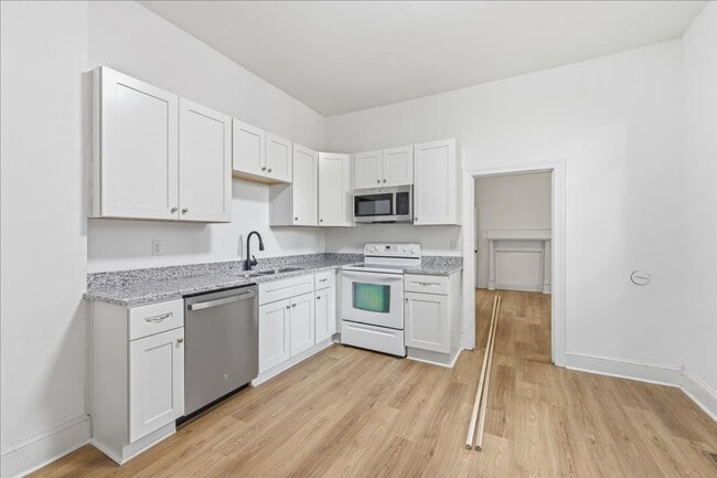 Building Photo - 423 Mt Vernon Ave