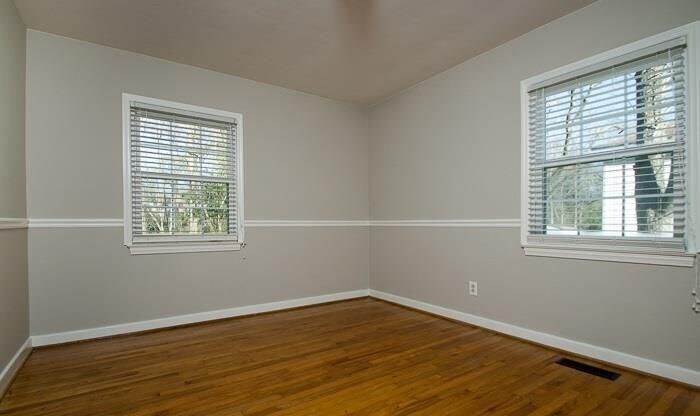 Building Photo - 1016 Edgewood Blvd