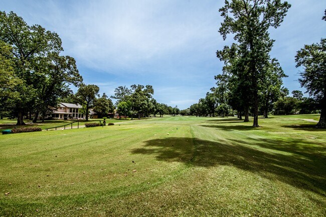 Building Photo - 1802 Rollingwood Dr