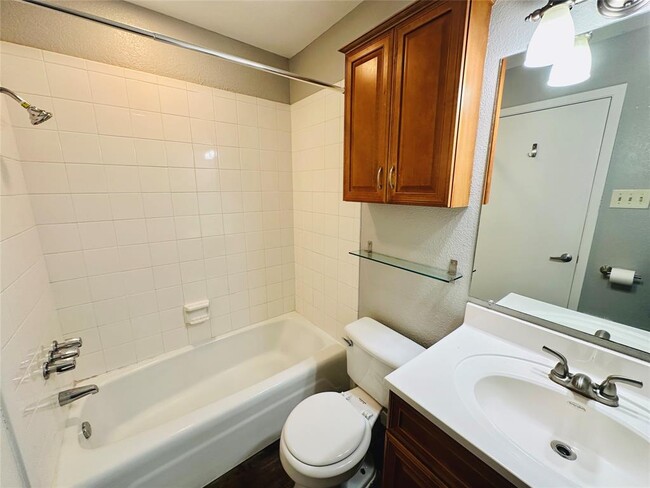 Building Photo - 3428 Willowrun Dr