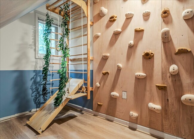 Building Photo - 109 Rising Sun Ct