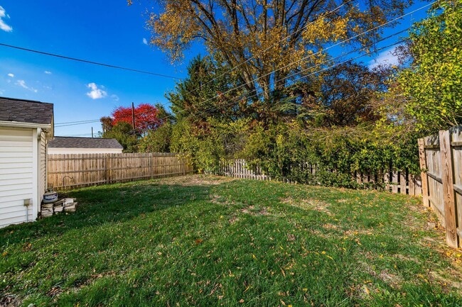 Building Photo - 190 E Dominion Blvd