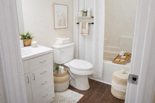 Building Photo - Amazing 1/1 Courtyard View Condo for Rent at Park North Downtown Orlando.