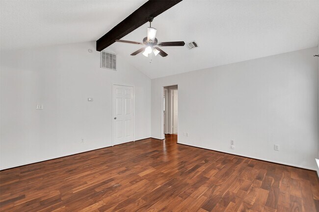 Building Photo - 17807 Glenmark Dr