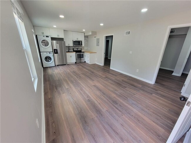 Building Photo - 655 Alcovy Woods Dr