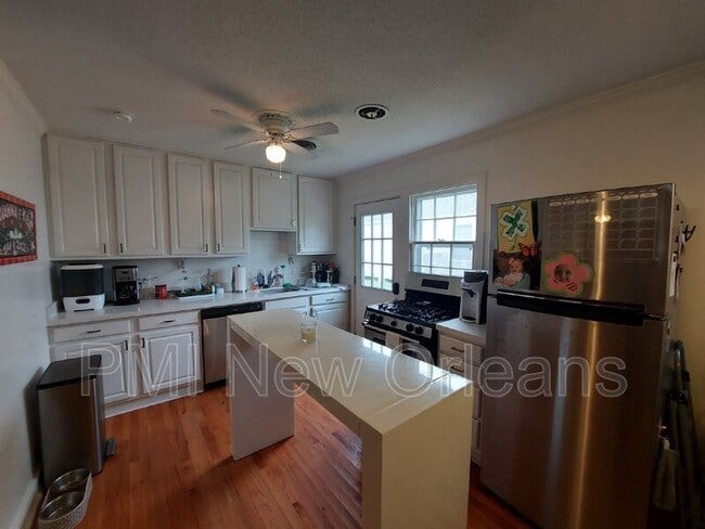Building Photo - 12 Oaklawn Dr
