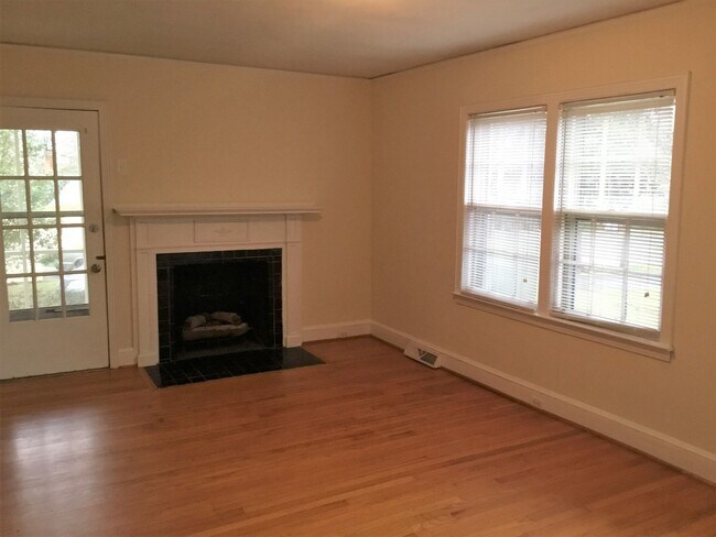 Building Photo - 1035 Candlewood Ln