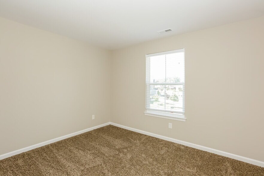 Building Photo - 1701 Seefin Ct