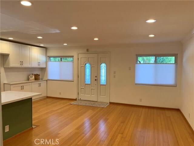 Building Photo - 3220 Altura Ave