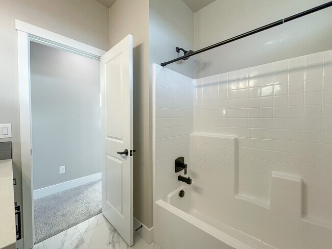 Building Photo - 6273 S Binky Ave