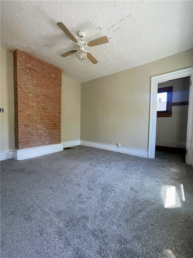 Building Photo - 1051 Monroe Ave