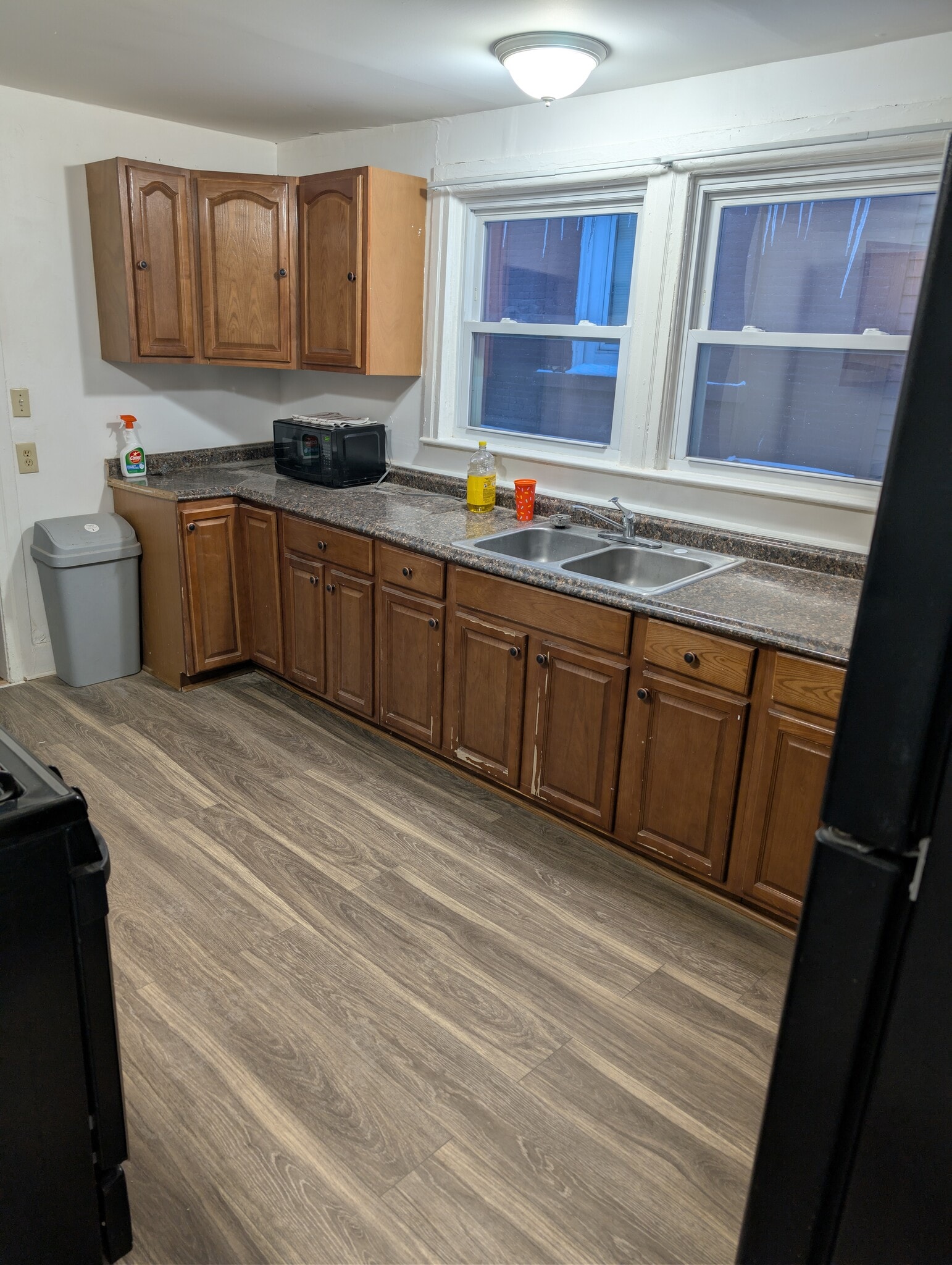 Kitchen - 1532 Sunset Ave