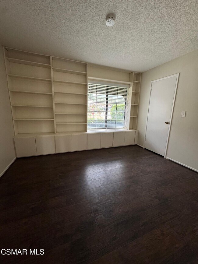 Building Photo - 358 Mooncrest Ct