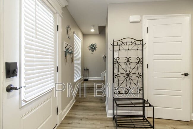 Building Photo - 143 Coral Breeze Dr