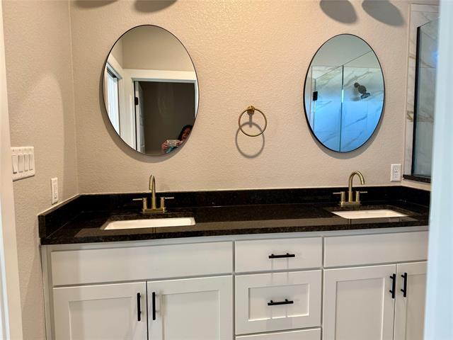 Building Photo - 142 County Rd