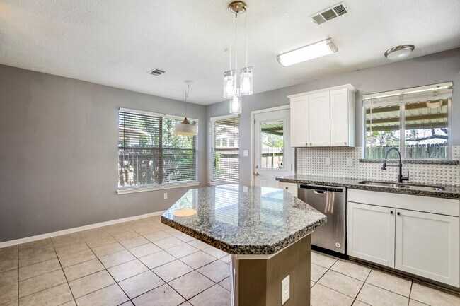 Building Photo - 5211 Roserock Ln
