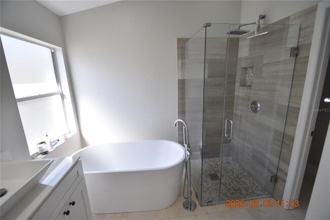 Building Photo - 1922 Sean Wood Cir