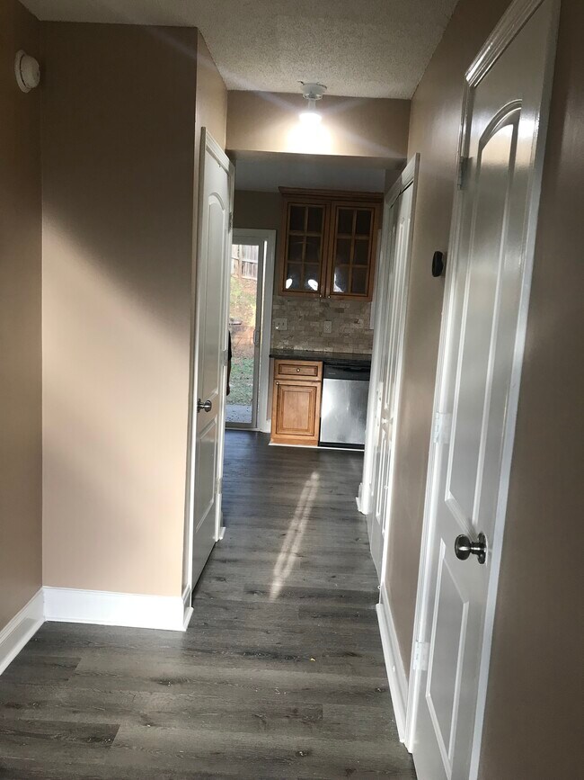 Building Photo - 1191 Heritage Glen Dr