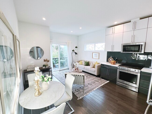 Building Photo - 1525 NW 60th St