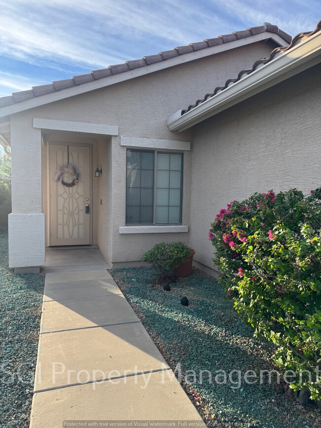 Building Photo - 39531 N White Tail Ln