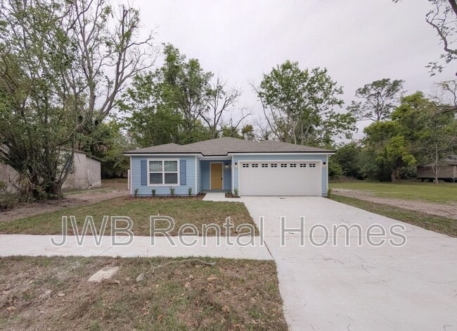 Building Photo - 1667 Helena St