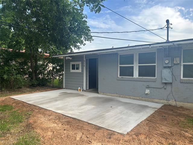 Building Photo - 710 E Daugherty Dr