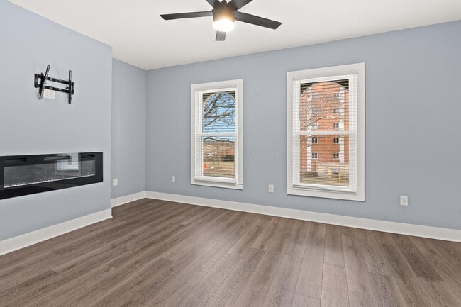 Building Photo - 640 Neil Ave