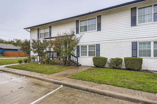 Building Photo - 214 Austin St