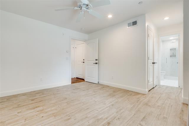 Building Photo - 3421 Normandy Ave