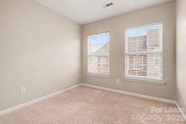 Building Photo - 2029 Kegsworth Dr