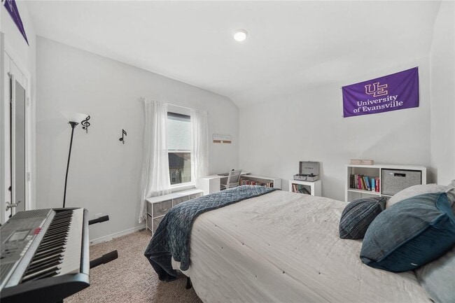 Building Photo - 1711 Country Air Ln