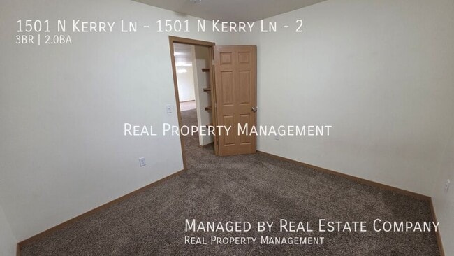 Building Photo - 1501 N Kerry Ln