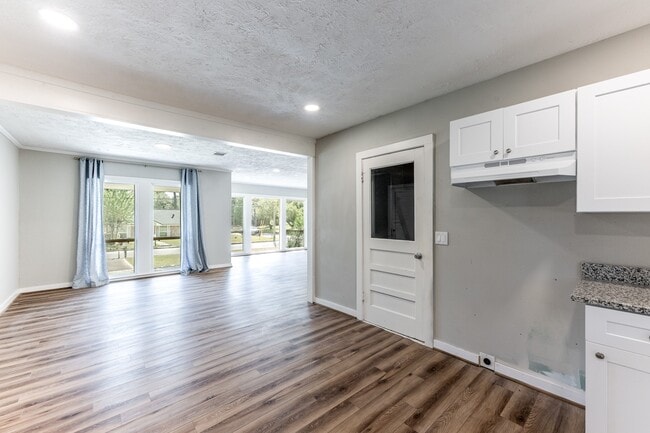 Building Photo - 1528 22nd St