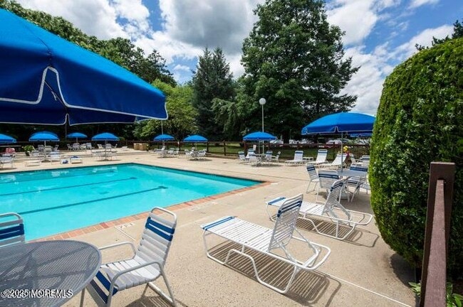 Building Photo - 30 Berkshire Ct