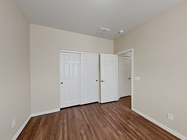 Building Photo - 30308 N 71st Ln