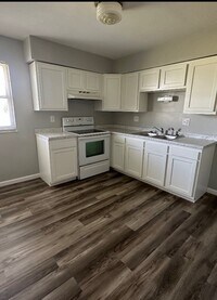 Building Photo - 2 bedroom apt