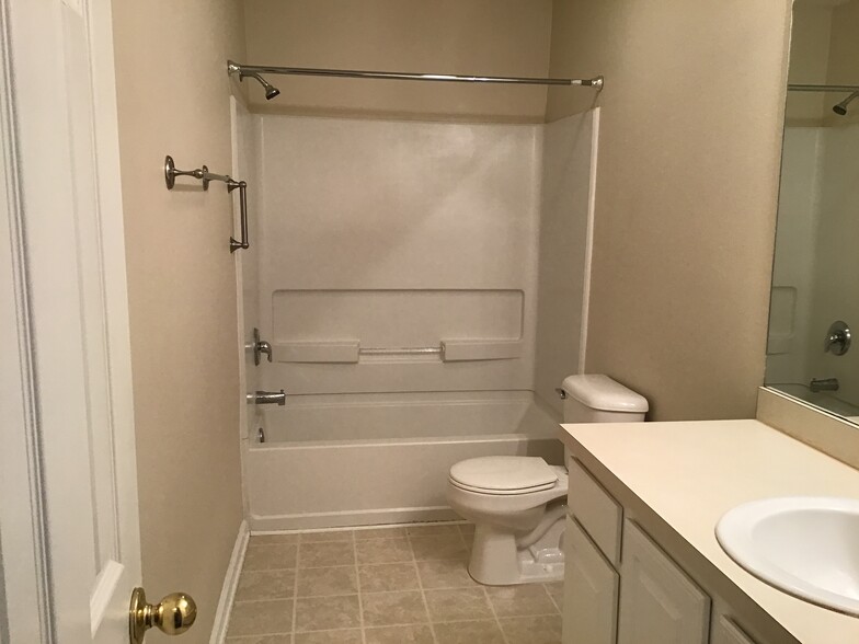 Building Photo - 7 Copperleaf Ct