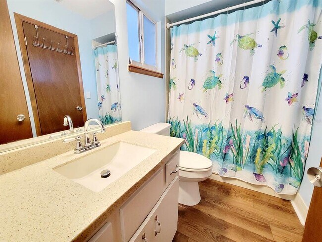 Building Photo - 9760 SW 101st Ln