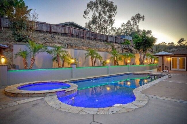 Building Photo - 125 Hummingbird Hill