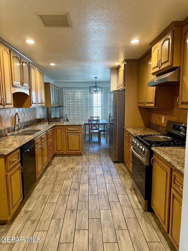 Building Photo - 4921 Vista Grande Cir