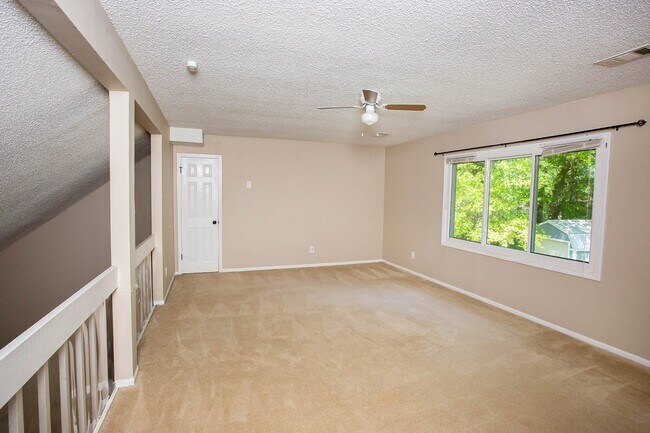 Building Photo - 4641 Anastasia Ct