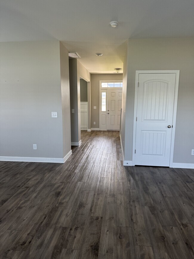 Building Photo - 110 Sea Breeze Ct