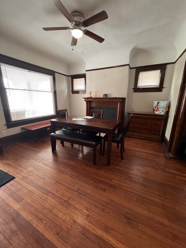 Building Photo - 1477 E 116th St