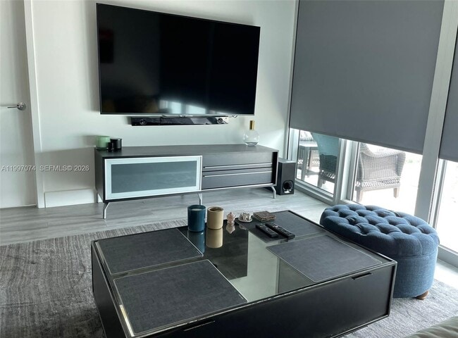 Building Photo - 888 Biscayne Blvd