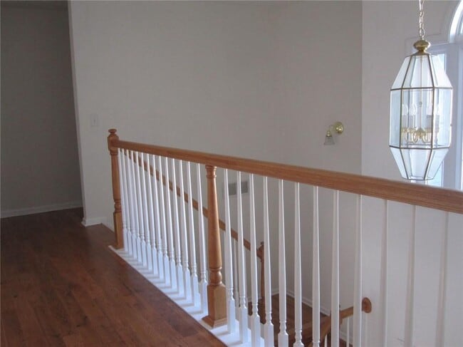 Building Photo - 442 Mimosa Grove Crossing