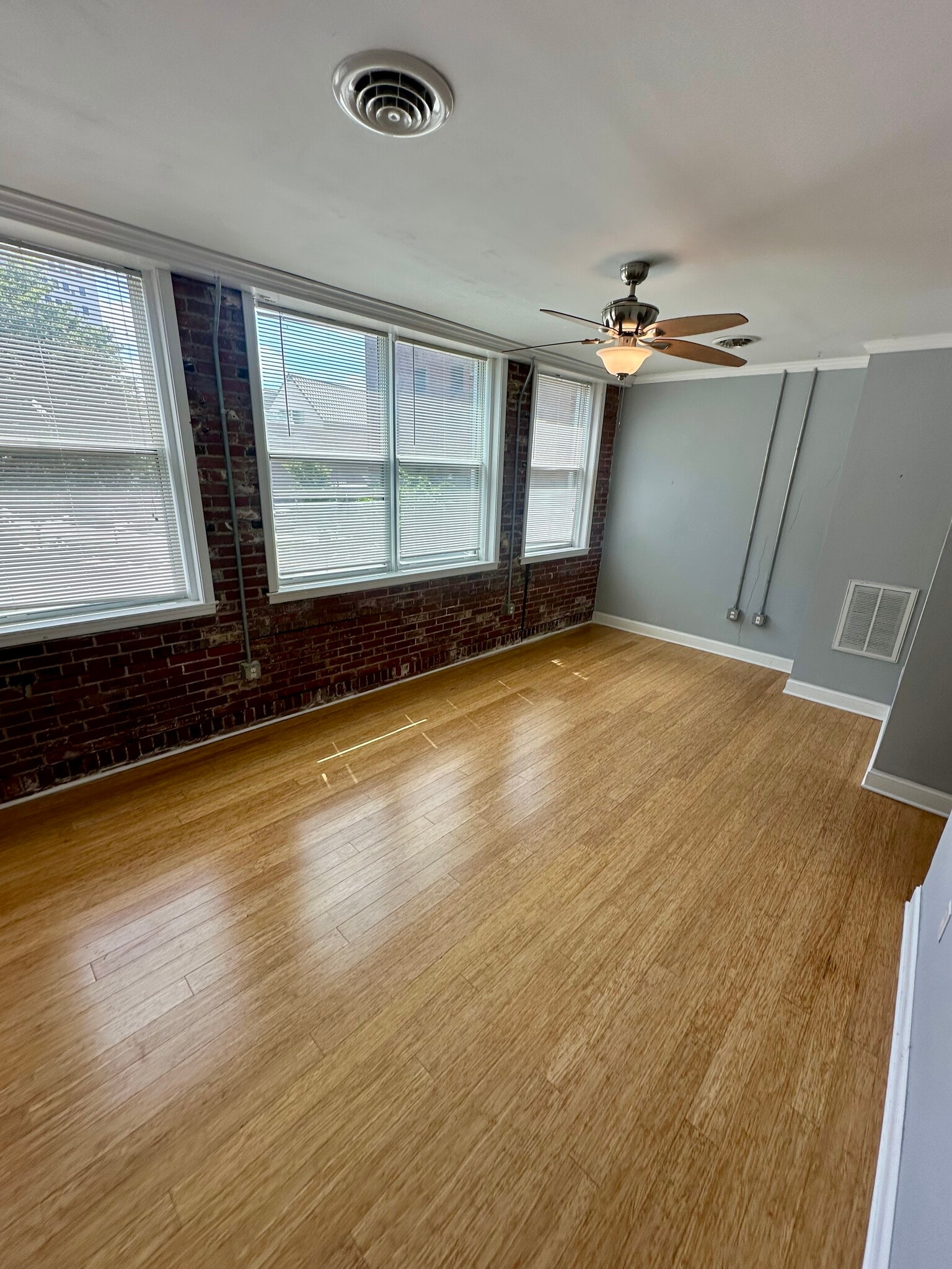 Primary Bedroom - 104 N Division St