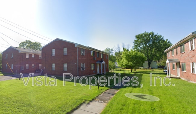 Building Photo - 902 Sinclair St