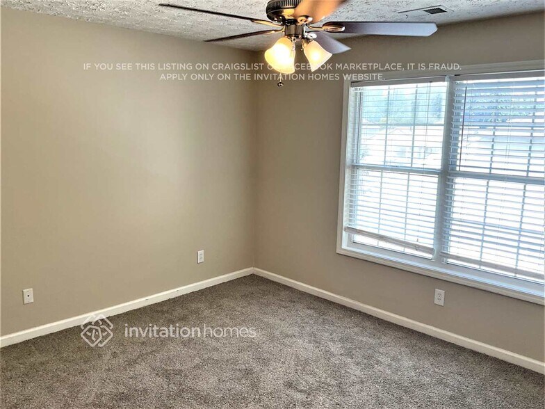 Building Photo - 662 Bedford Ct