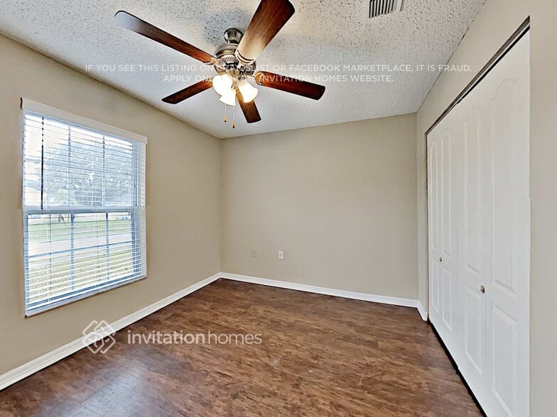 Building Photo - 646 Lakemont Dr