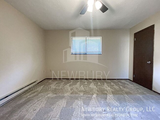 Building Photo - 16 Clearview Meadows